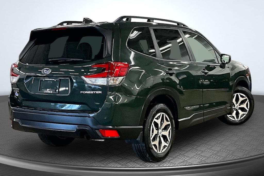 Used 2023 Subaru Forester Premium SUV