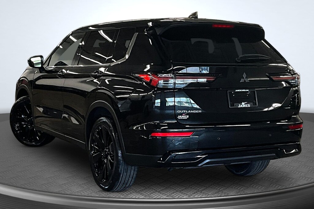 New 2026 Mitsubishi Outlander LE SUV