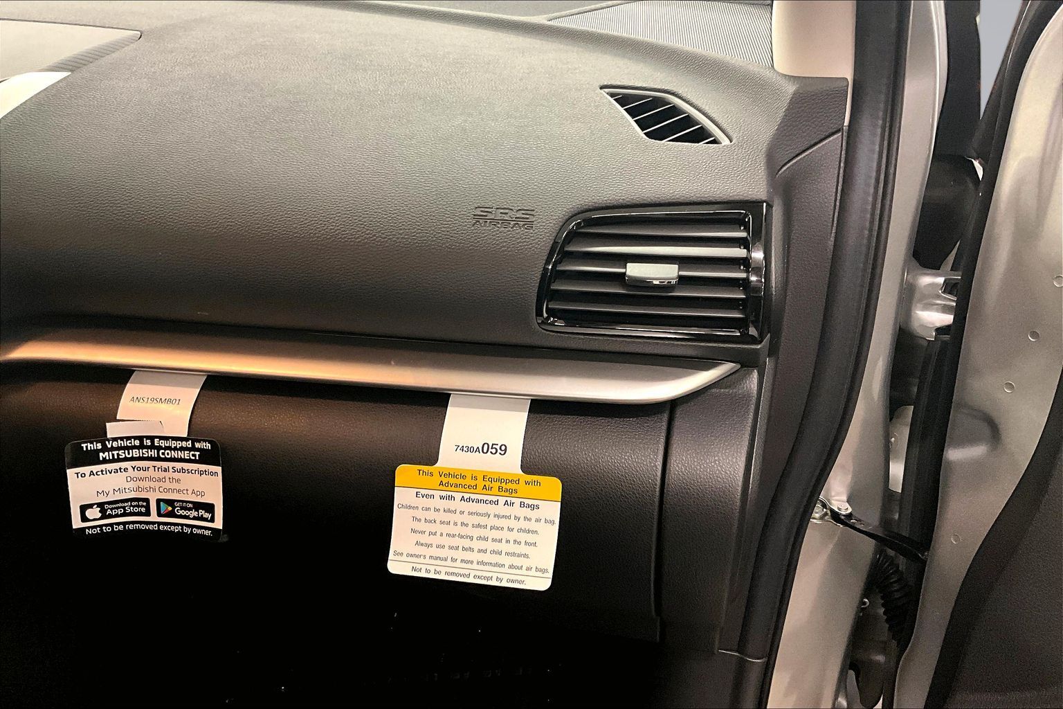 2026 Mitsubishi Eclipse Cross SE - Photo 17