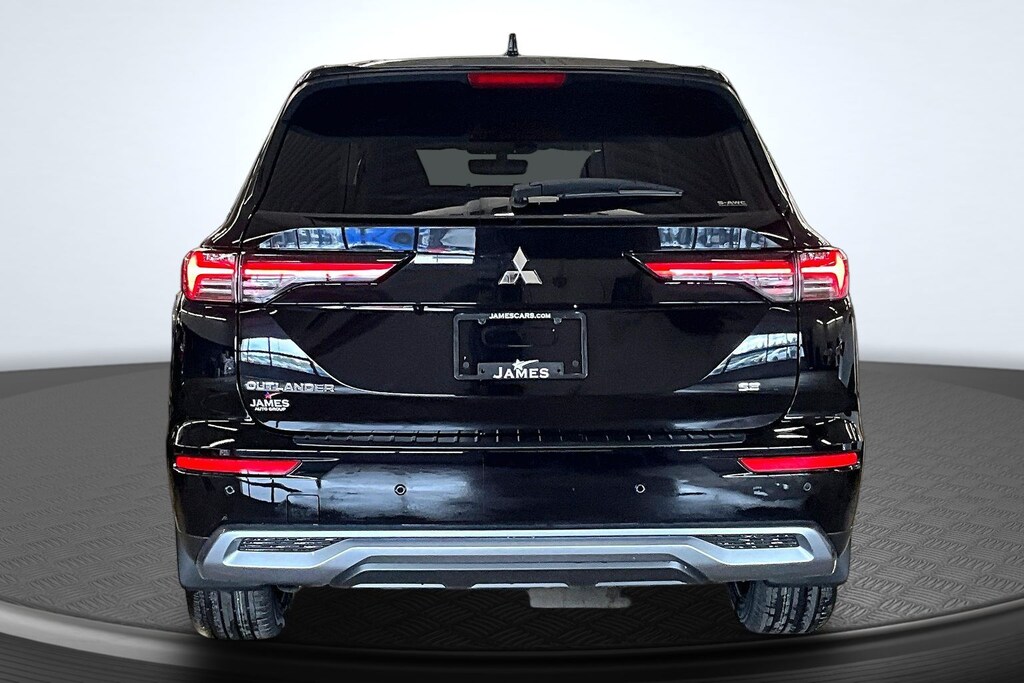 New 2026 Mitsubishi Outlander SE SUV