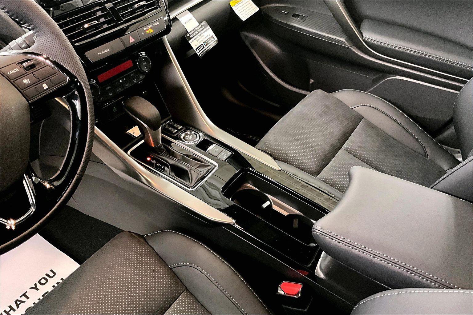 2026 Mitsubishi Eclipse Cross Black Edition - Photo 7