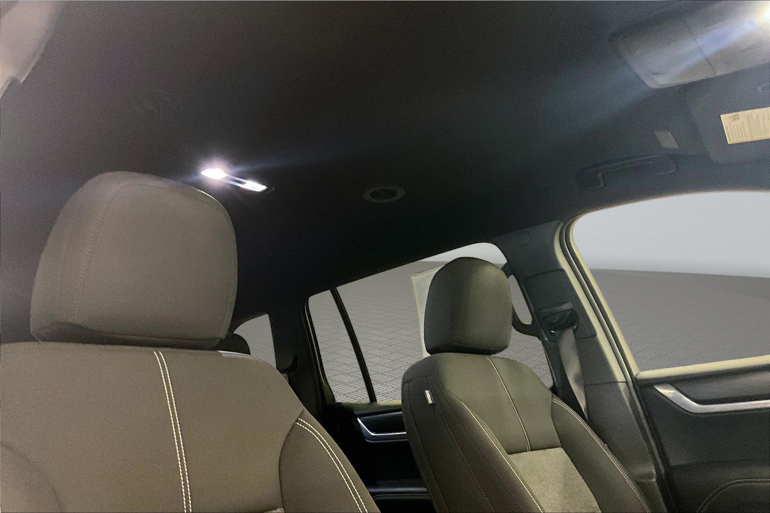 2025 GMC Acadia Elevation - Photo 16