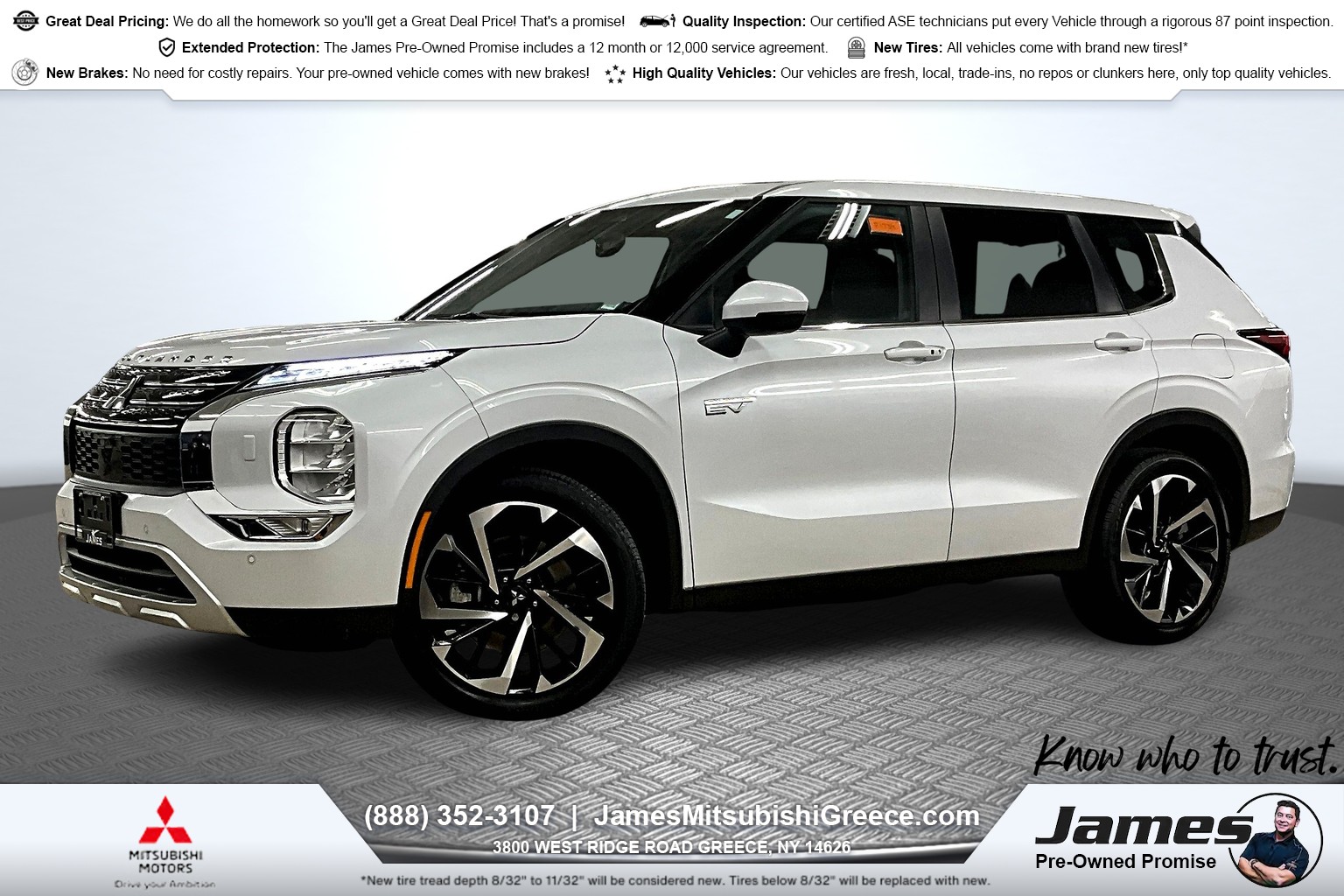 2025 Mitsubishi Outlander Plug-in Hybrid SE's photo