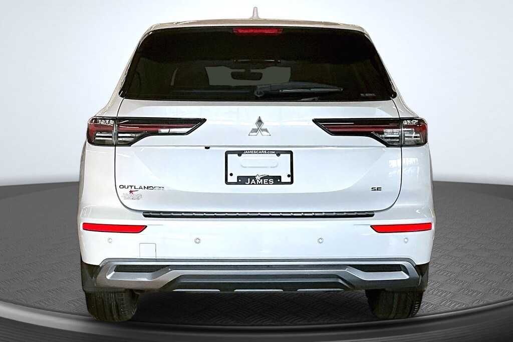 New 2026 Mitsubishi Outlander SE SUV