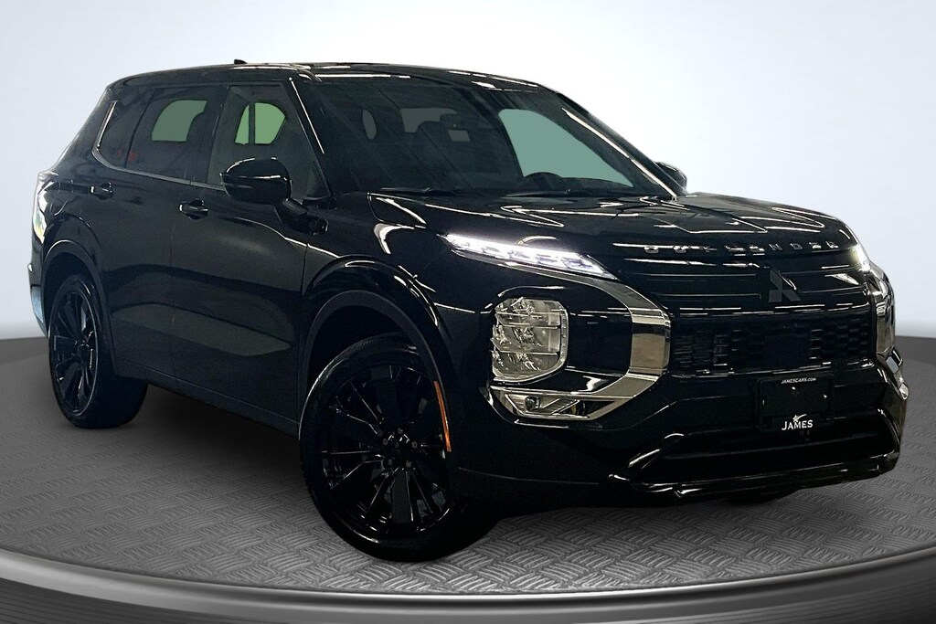New 2026 Mitsubishi Outlander LE SUV