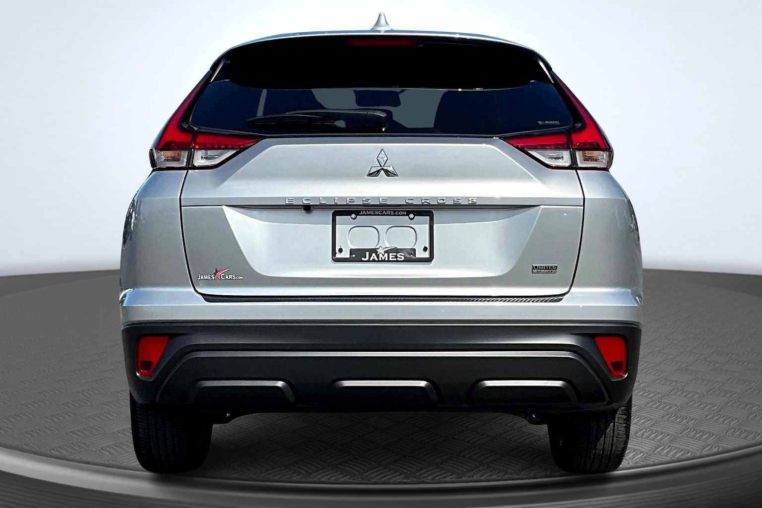 2025 Mitsubishi Eclipse Cross LE Ralliart photo 4