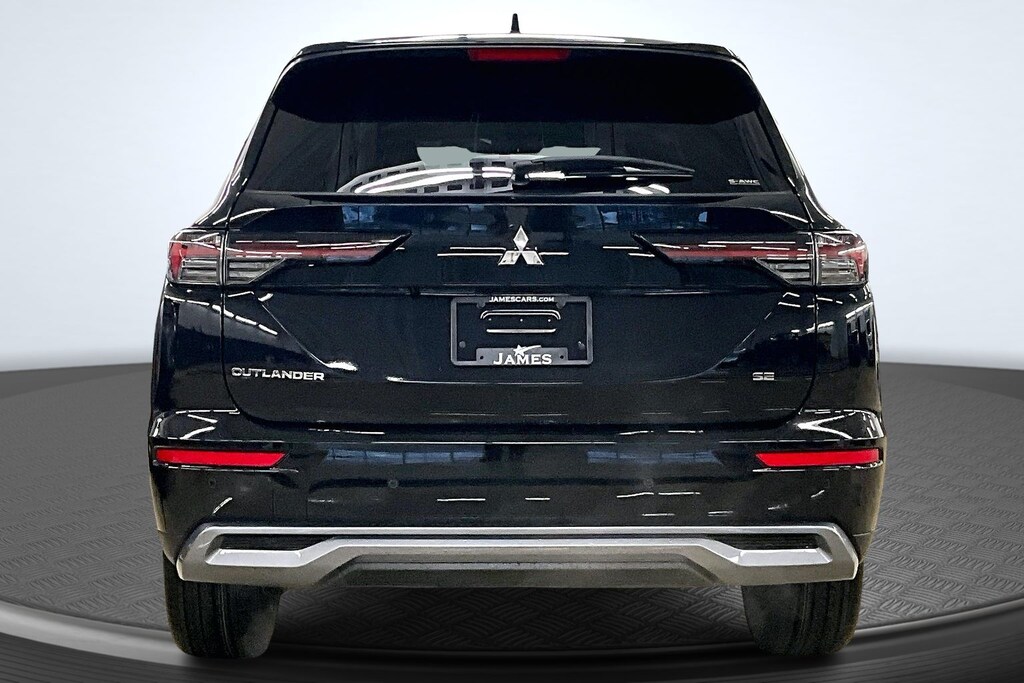 New 2026 Mitsubishi Outlander SE SUV