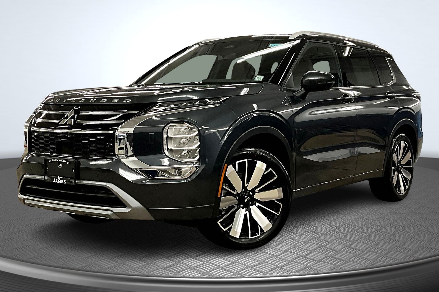 2025 Mitsubishi Outlander SEL's photo