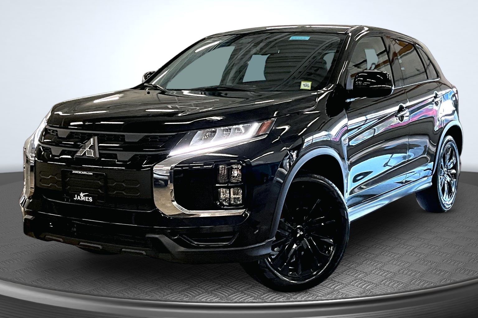 2027 Mitsubishi Outlander Sport LE