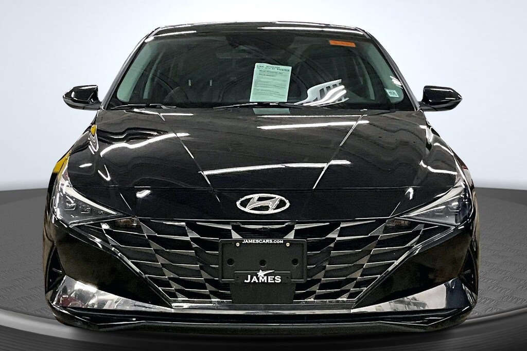 Used 2022 Hyundai Elantra Limited Sedan