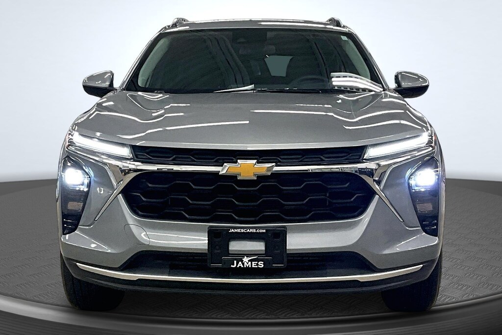 Used 2024 Chevrolet Trax LT SUV