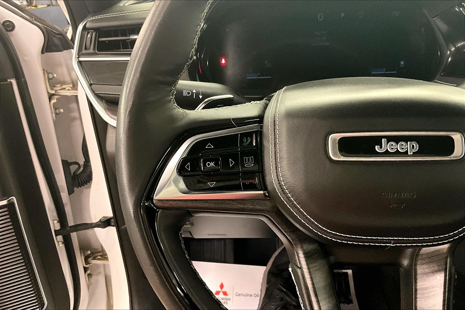 2023 Jeep Grand Cherokee Overland - Photo 21