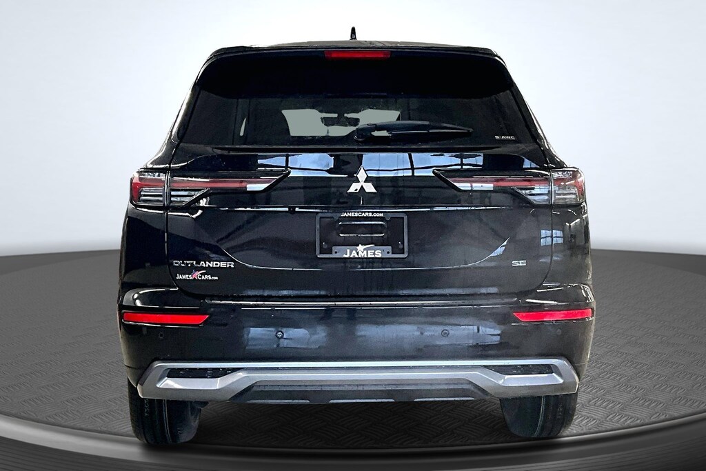 New 2026 Mitsubishi Outlander SE SUV