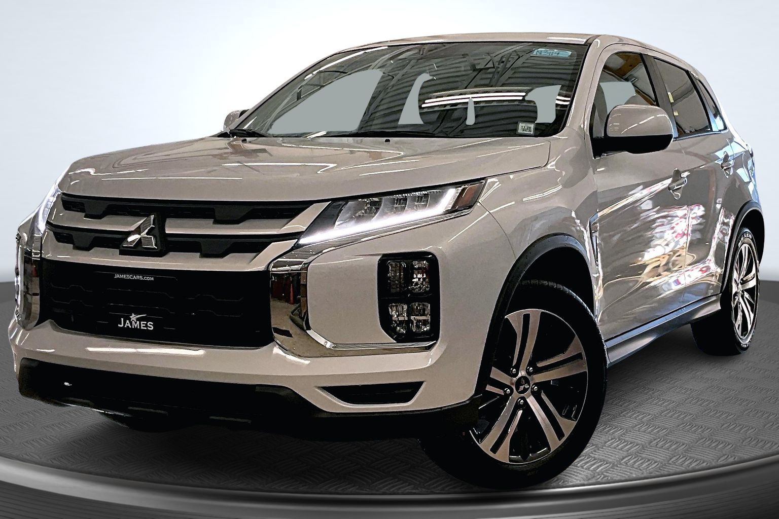 2025 Mitsubishi Outlander Sport ES's photo