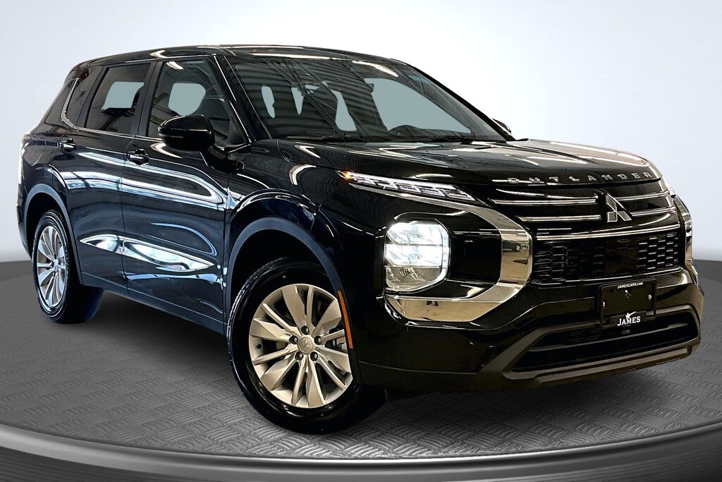 New 2026 Mitsubishi Outlander ES SUV