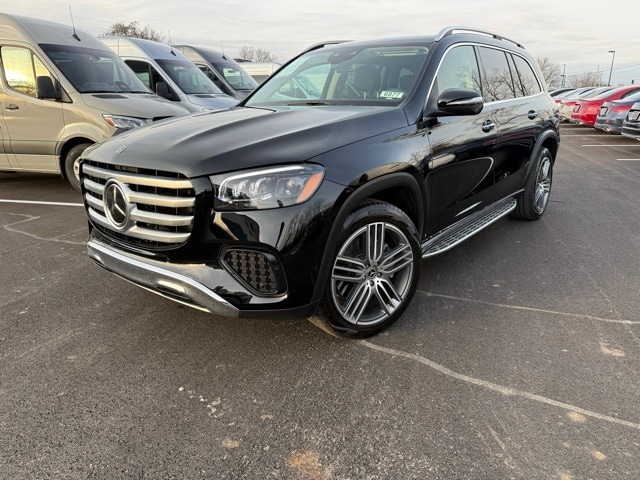 2026 Mercedes-Benz GLS Base's photo