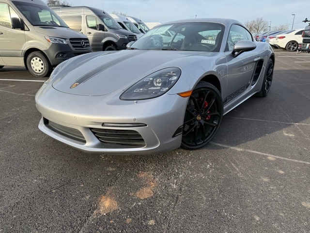 2024 Porsche 718 Style Edition's photo