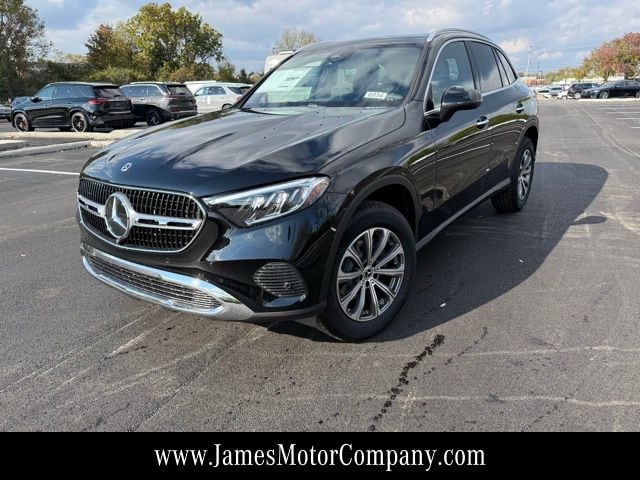2026 Mercedes-Benz GLC GLC 300 4MATIC's photo