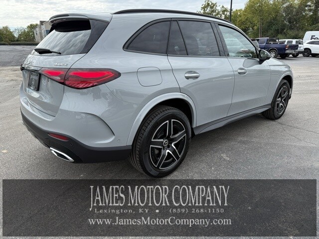 2026 Mercedes Benz GLC 300 4MATIC photo 3