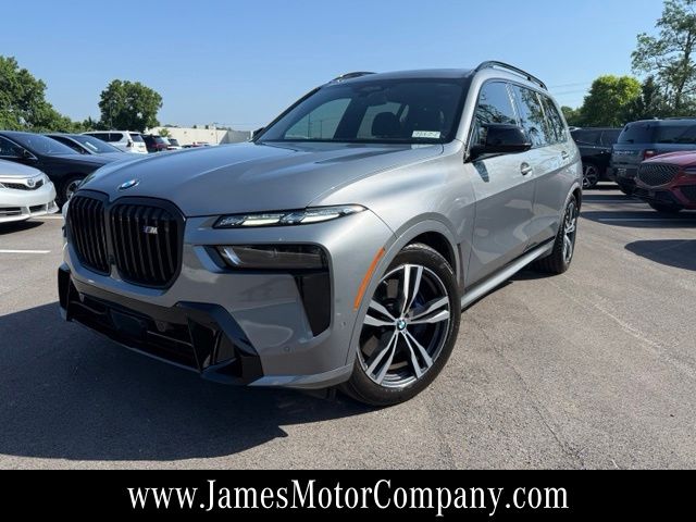 2024 BMW X7 M60i's photo