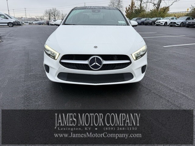 2022 Mercedes Benz A 220 4MATIC photo 2