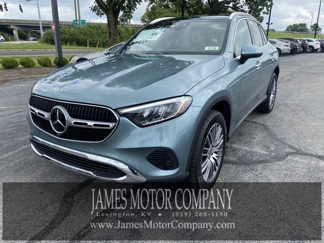 2025 Mercedes-Benz GLC Base's photo