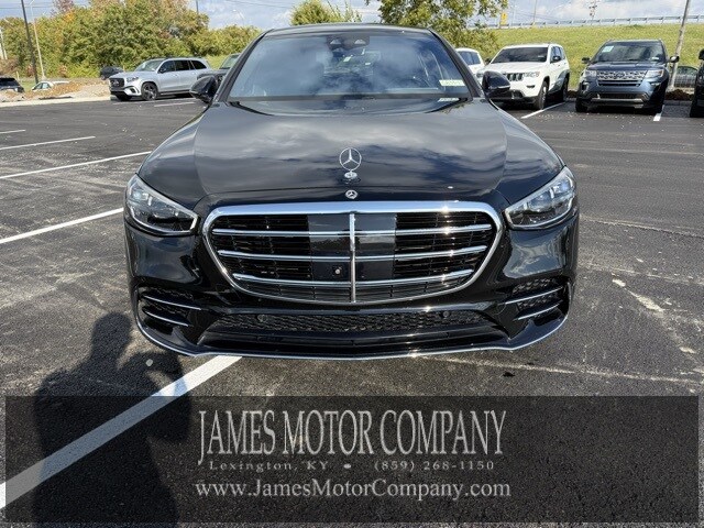 2022 Mercedes Benz S 580 4MATIC photo 2