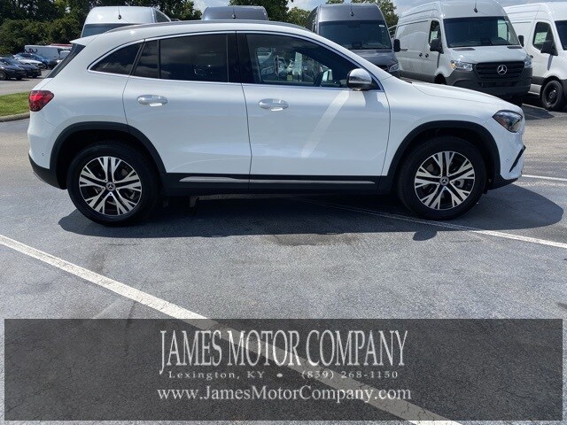 2025 Mercedes Benz GLA 250 4MATIC photo 4