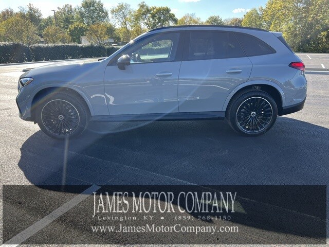 2026 Mercedes Benz GLC 300 4MATIC photo 3