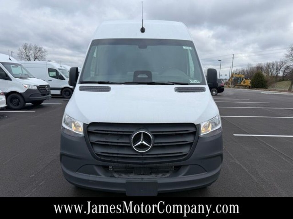 New 2025 Mercedes-Benz Sprinter 2500 Cargo 144 WB Van Cargo Van