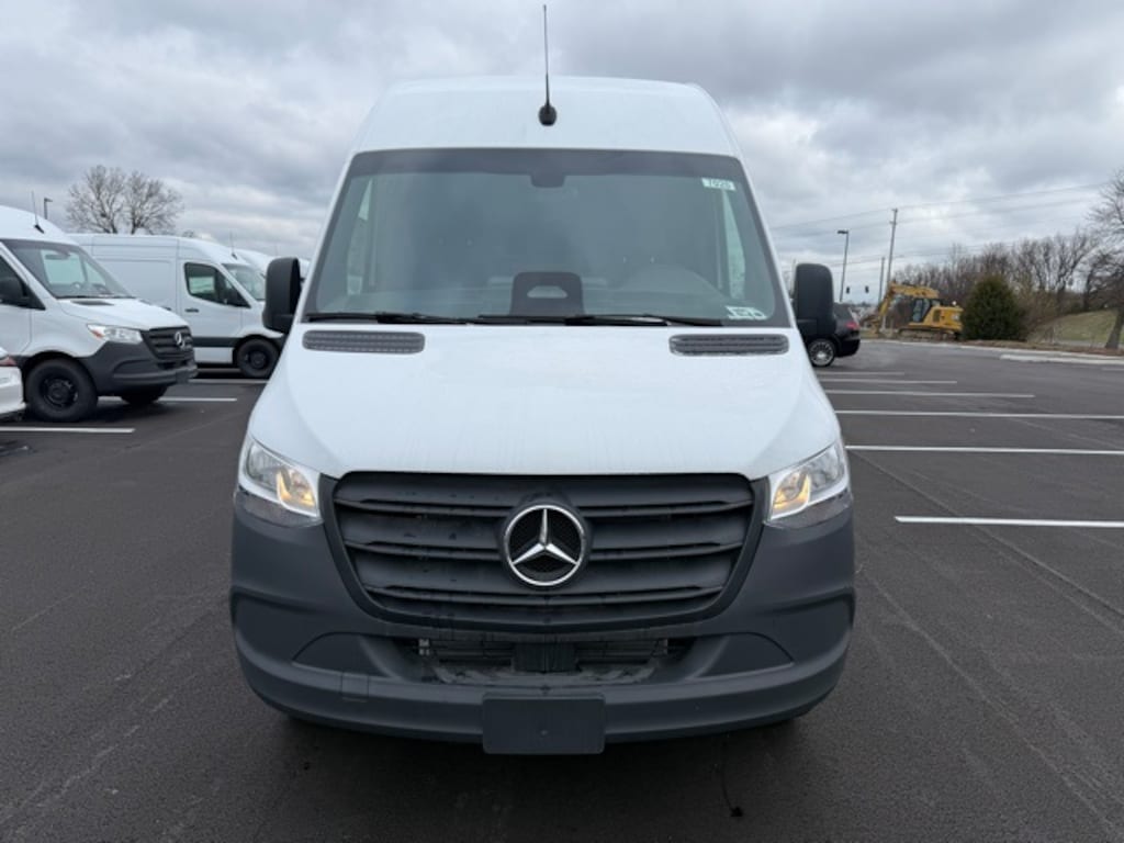 New 2025 Mercedes-Benz Sprinter 2500 Cargo 144 WB Van Cargo Van