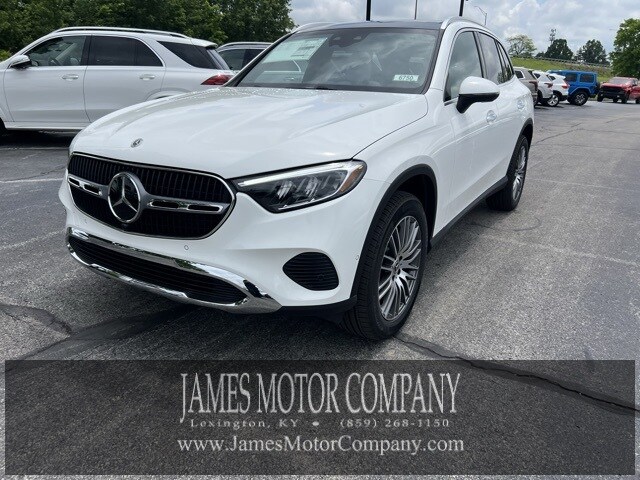 2025 Mercedes Benz GLC 300 4MATIC photo 2