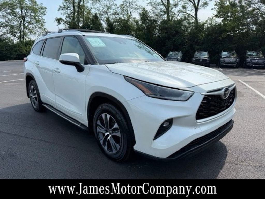Used 2021 Toyota Highlander XLE SUV