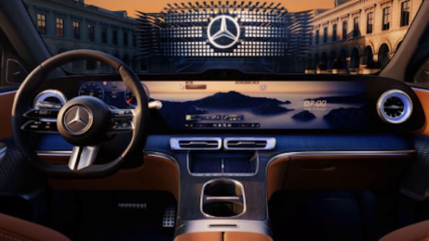 Understanding%20the%20Mercedes-Benz%20MBUX%20Hyperscreen%20-%20A%20Game-Changer%20in%20Automotive%20Technology.png