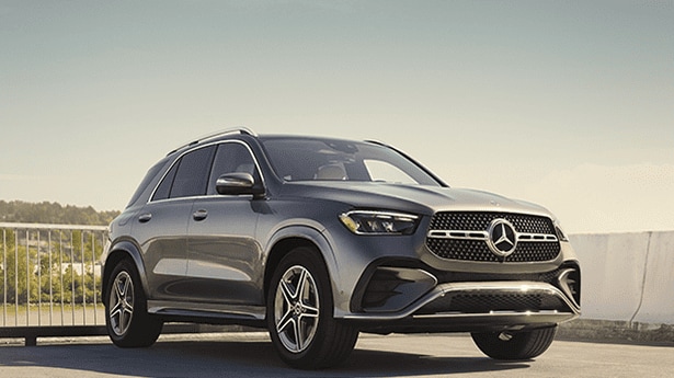 Exploring%20Kentucky's%20Most%20Scenic%20Roads%20in%20a%20Mercedes-Benz%20post.png