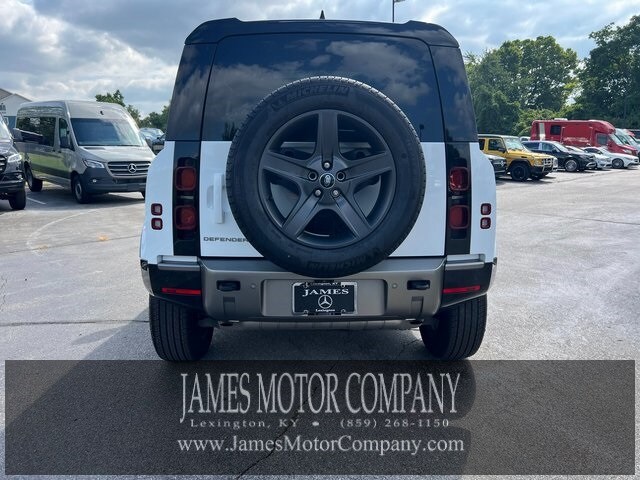 2024 Land Rover Defender 90 X-Dynamic SE photo 4