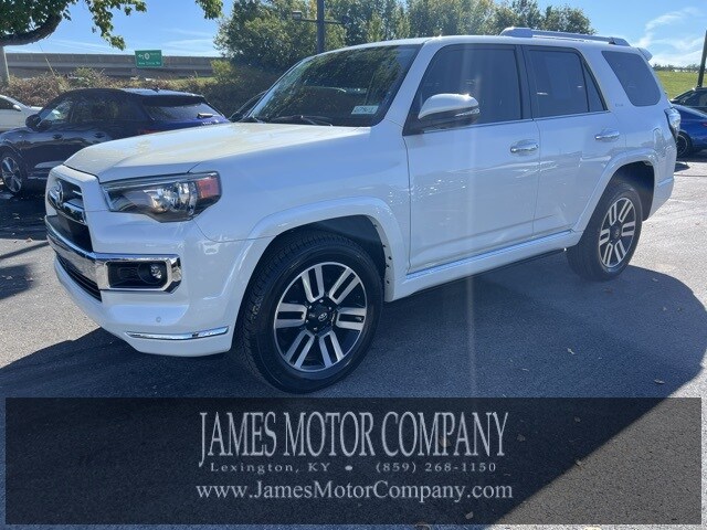 2023 Toyota 4Runner Limited photo 2