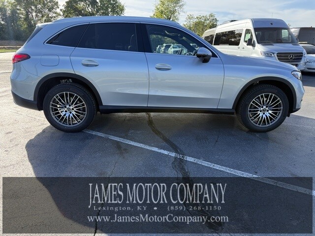 2026 Mercedes Benz GLC 300 4MATIC photo 4