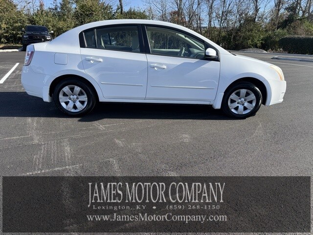 2009 Nissan Sentra 2.0 photo 4