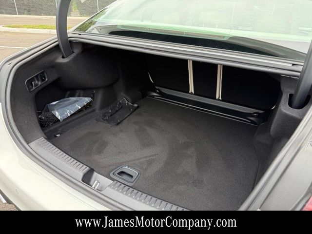 2026 Mercedes-Benz E-Class E350 - Photo 24