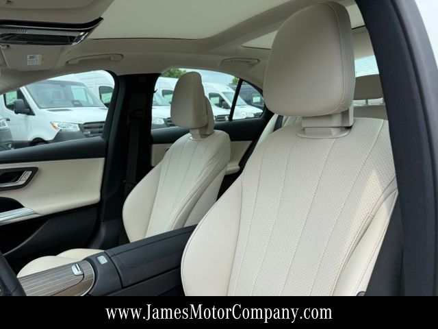 2026 Mercedes-Benz E-Class E350 - Photo 16