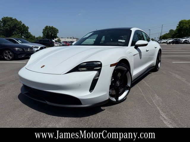 2021 Porsche Taycan 4S's photo