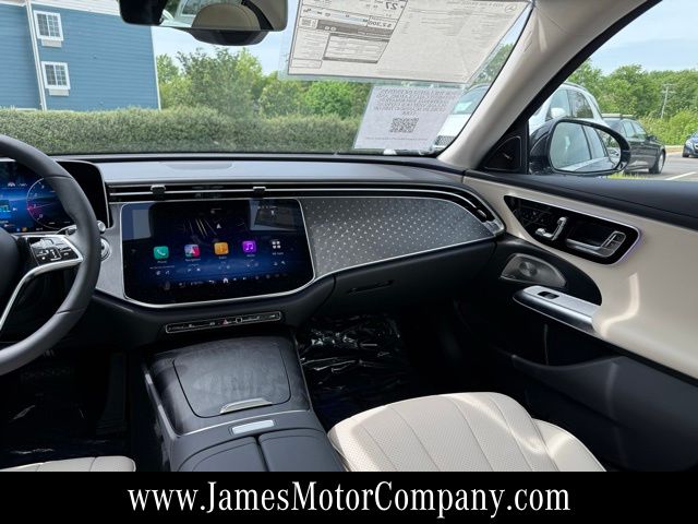 2026 Mercedes-Benz E-Class E350 - Photo 15