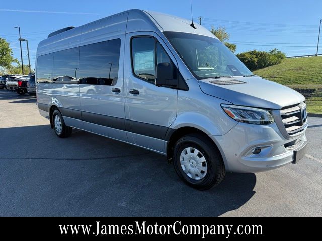 2025 Mercedes-Benz Sprinter 2500 170 WB High Roof's photo