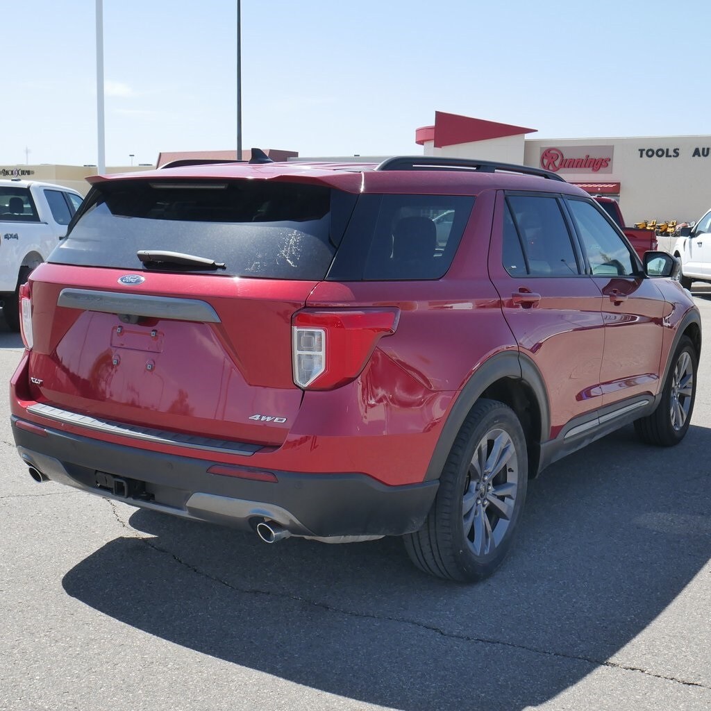 2023 Ford Explorer XLT photo 4