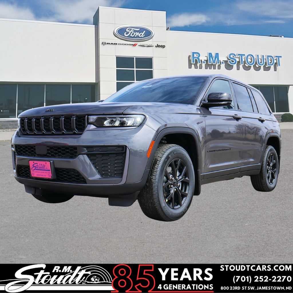 2026 Jeep Grand Cherokee Laredo Altitude 4x4's photo