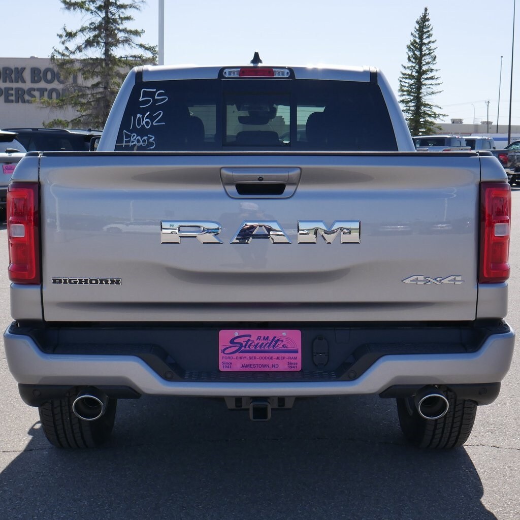 2025 Ram 1500 Big Horn photo 3