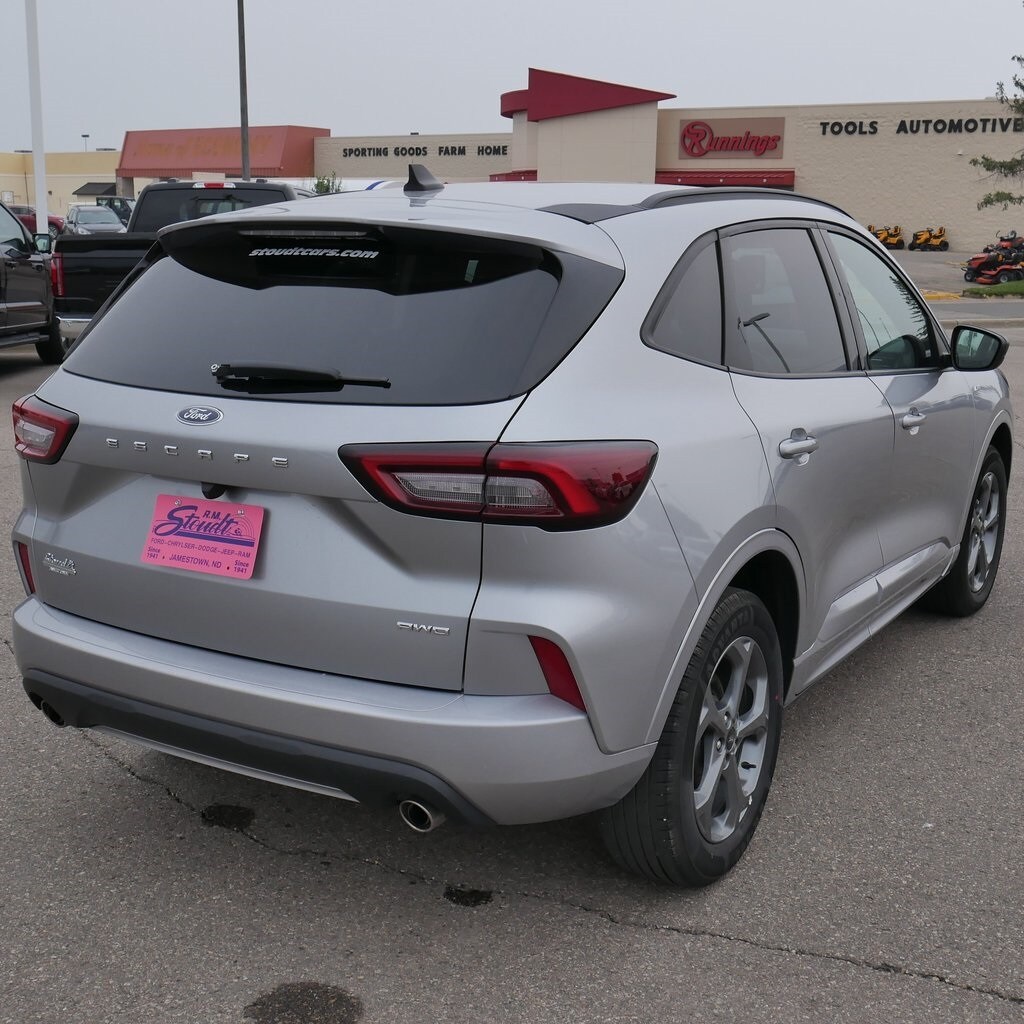 2024 Ford Escape ST-Line photo 2