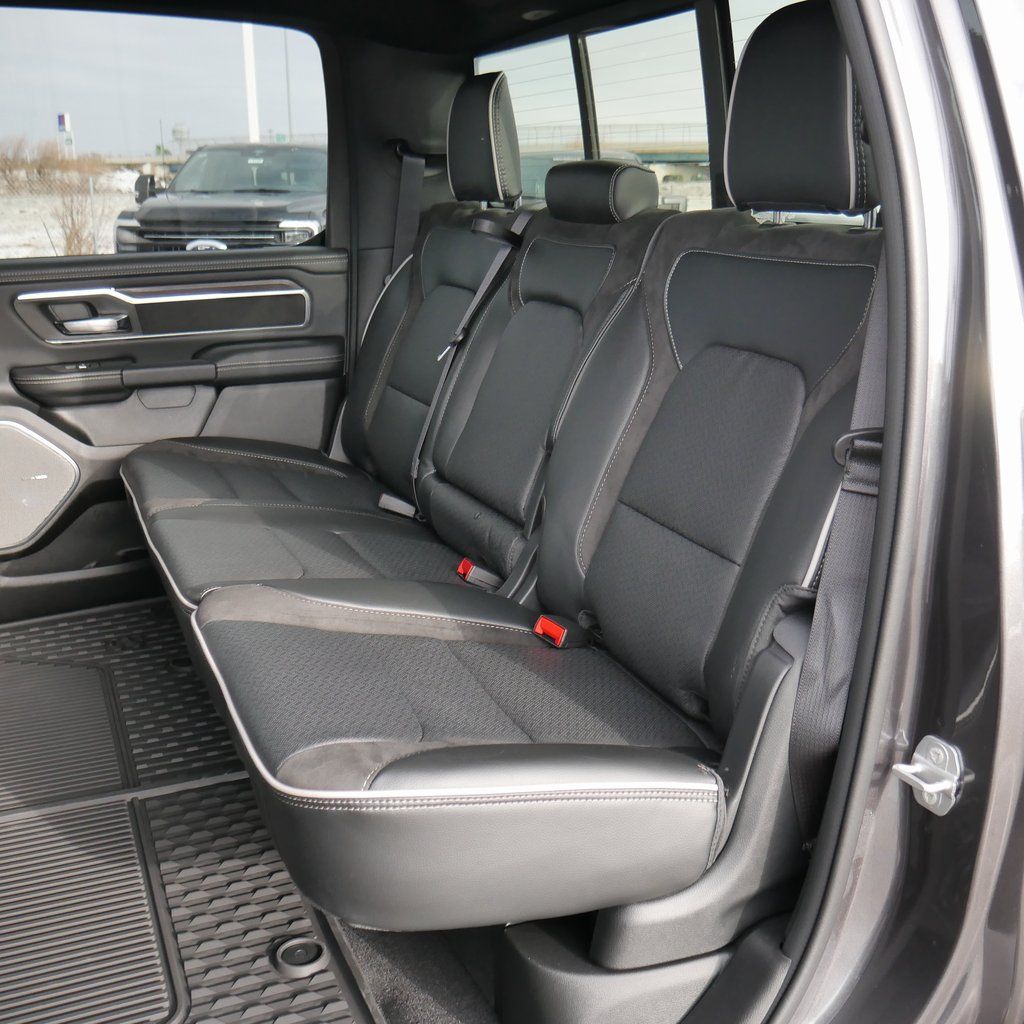 2026 RAM 1500 Laramie - Photo 17