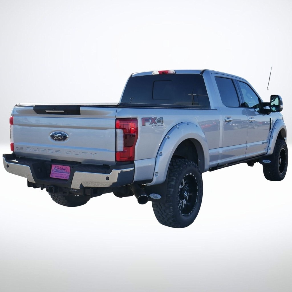 Used 2017 Ford F-250SD Lariat Truck